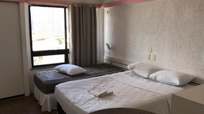 202 Flat mobiliado com vista lateral mar na Praia de Iracema